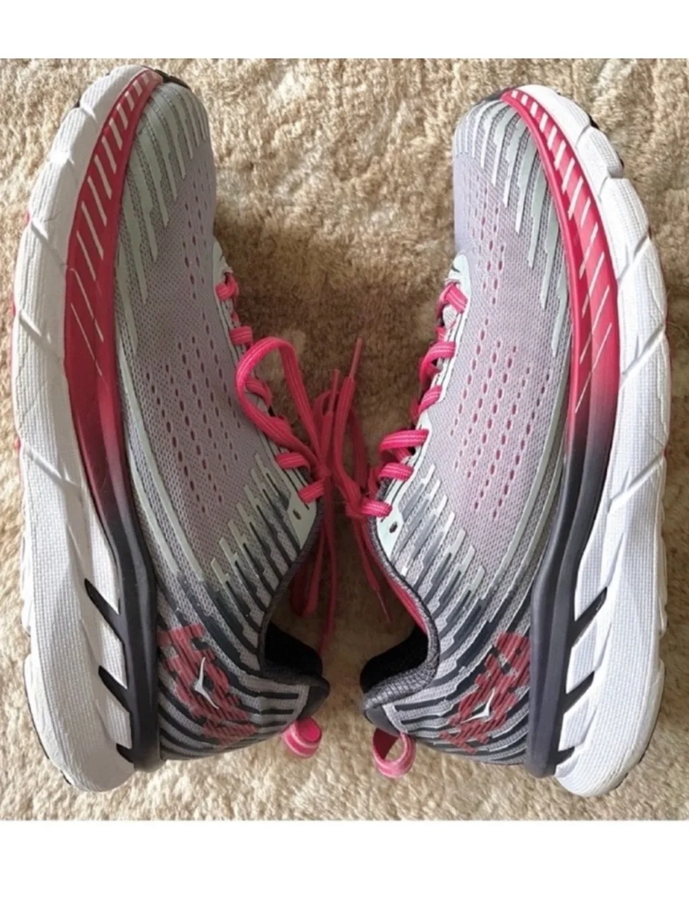 Hoka One One clifton light